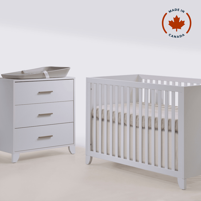 Tulip Aiko Classic Crib & 3-Drawer Dresser