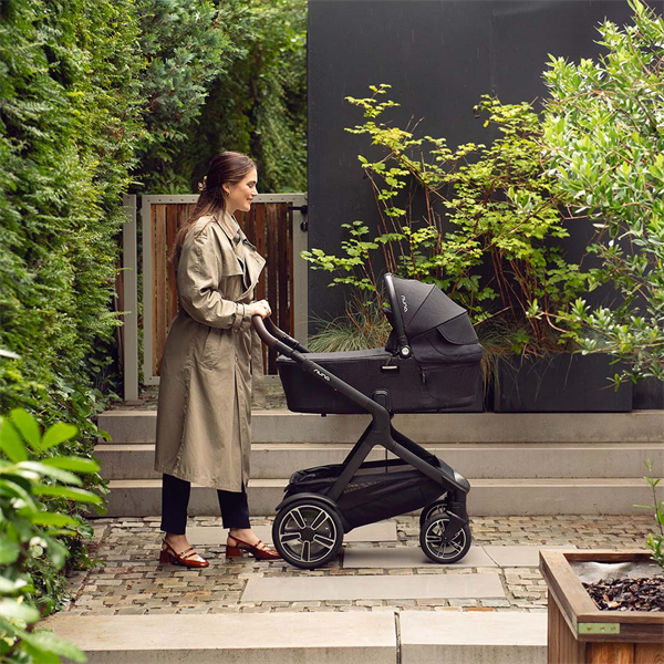 Nuna DEMI next Bassinet