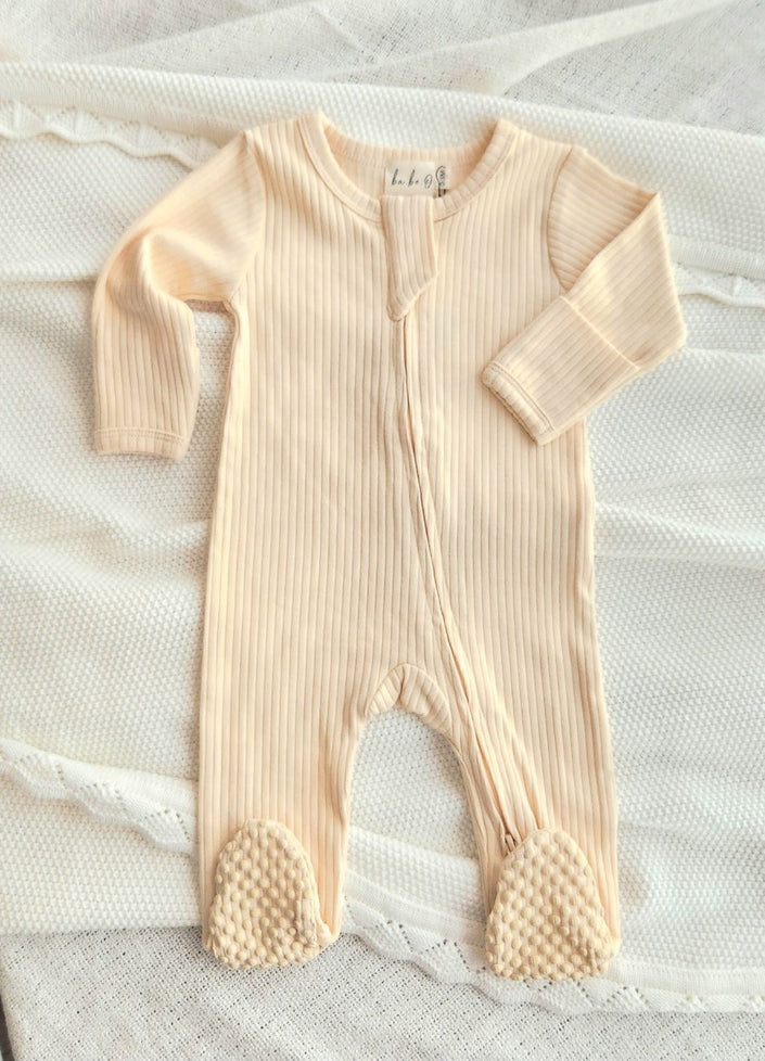 Ba.be.O Ribbed Infant Sleeper Cream