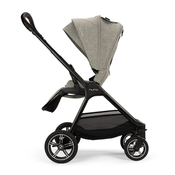 Nuna TRIV next BMW Collection