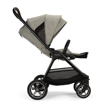 Nuna TRIV next BMW Collection