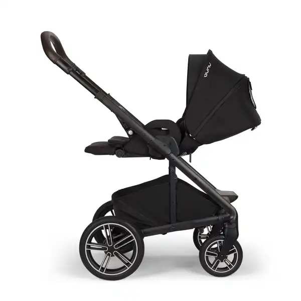 Nuna MIXX next + PIPA Travel Systems