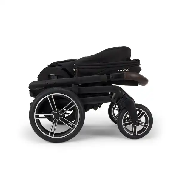 Nuna MIXX next + PIPA Travel Systems