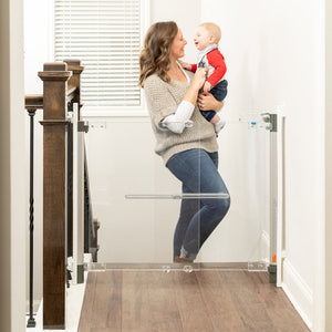 Qdos-Safety-babyproofing-baby-gate-Crystal-Hardware-Mount-Baby-Gate-(1).jpg