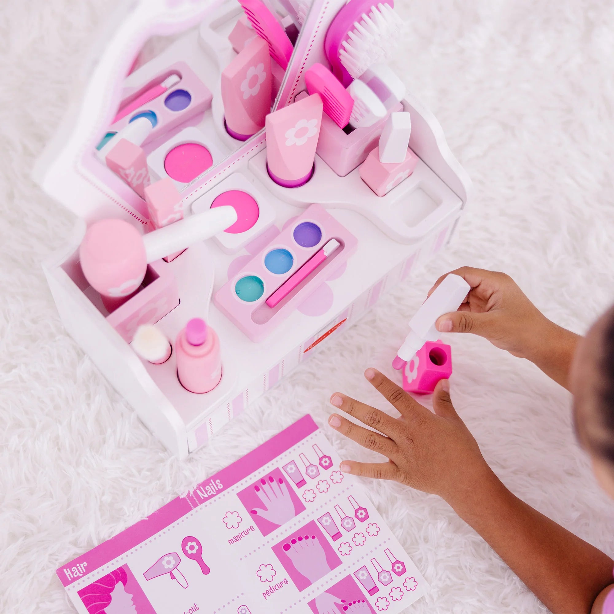 Melissa & Doug Beauty Salon Set