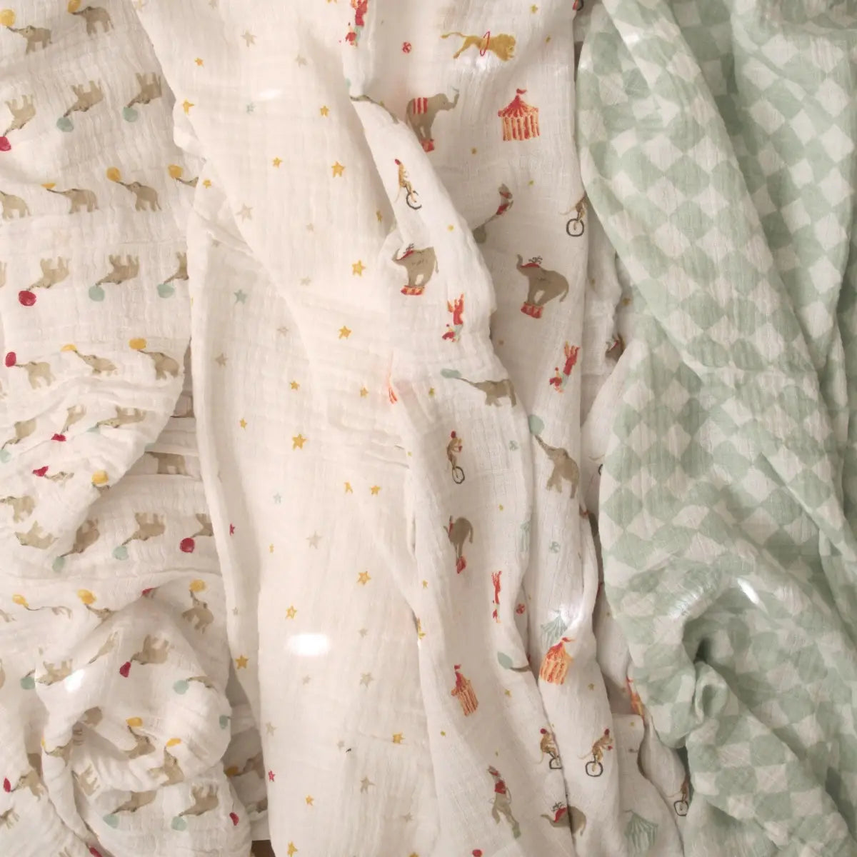 aden + anais Muslin Swaddles (4 Pack)