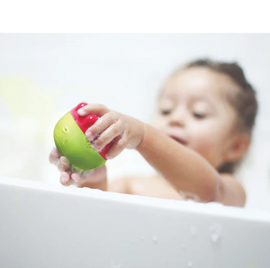 Screenshot 2022-07-23 at 09-30-21 Ubbi Squeeze 'n Switch Bath Toys.png